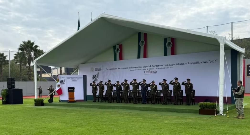 Ascienden y reclasifican a mil 760 militares Ascienden y reclasifican a mil 760 militares