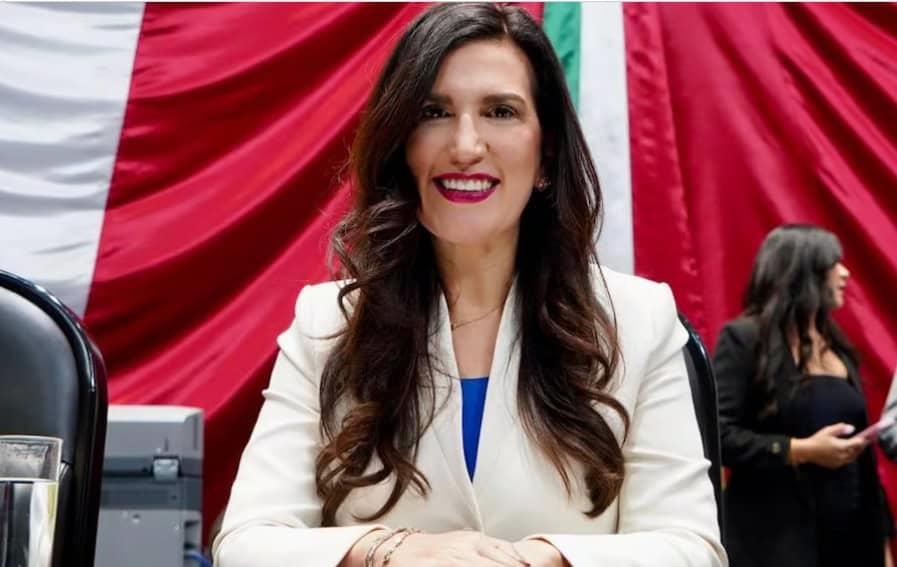 Kenia López rinde protesta como presidenta de Cámara de Diputados Kenia López rinde protesta como presidenta de Cámara de Diputados