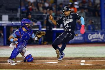 Sultanes, contra la pared