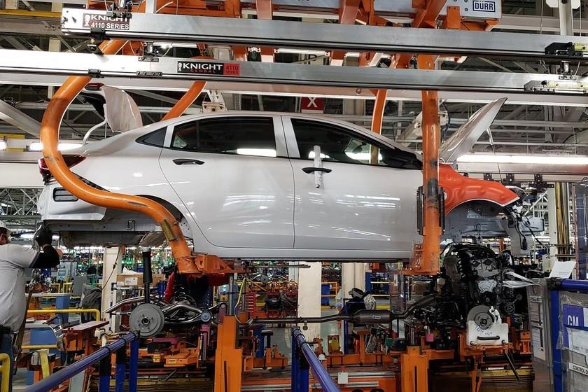 Reporta inversiones en sector automotriz por casi 3 mil mdd Reporta inversiones en sector automotriz por casi 3 mil mdd