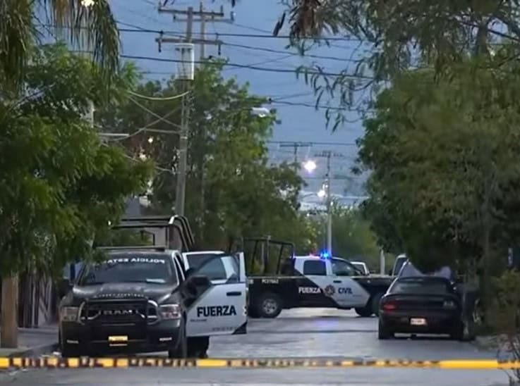 Hombres armados provocaron momento de terror entre los vecinos de la colonia Fomerrey 116, al atacar a balazos y dejar mal herido a dos hombres con un fusil de alto poder, en la zona norte de Monterrey.