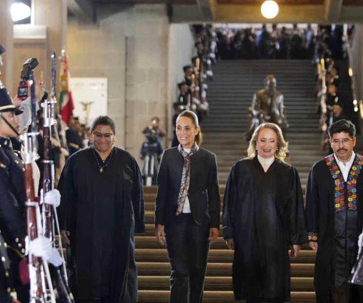 Celebra Sheinbaum disminución de sueldos de ministros de Corte