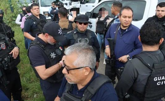 Priva CJNG de su libertad a dos policías Priva CJNG de su libertad a dos policías