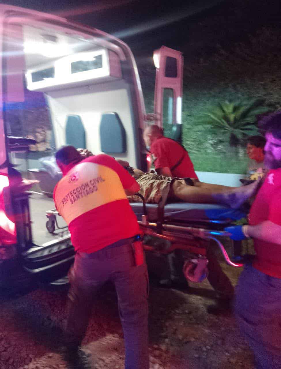 Gracias a la tecnología, elementos de Protección Civil de Santiago, lograron rescatar a un hombre que estaba reportado como desaparecido desde el pasado jueves, en un predio de la zona del Barrial en dicha localidad.