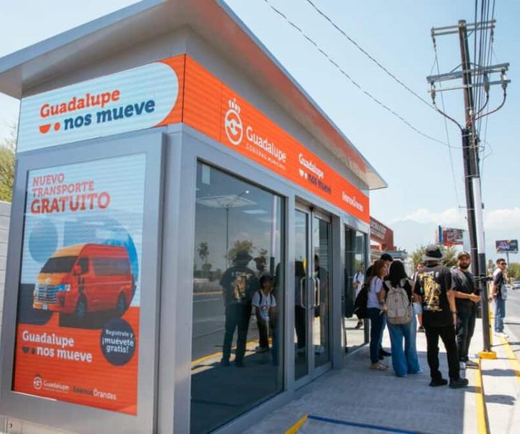 Inaugura Guadalupe la primera cabina de espera de transporte público Inaugura Guadalupe la primera cabina de espera de transporte público