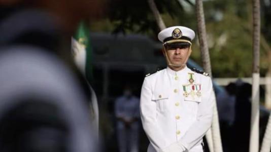 Detienen a vicealmirante por huachicol fiscal; cae con siete m&aacute;s