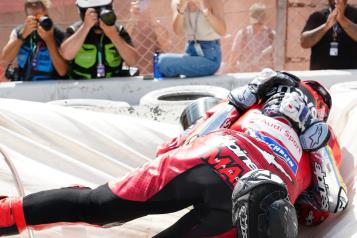 Gana Alex Márquez carrera en España del MotoGP