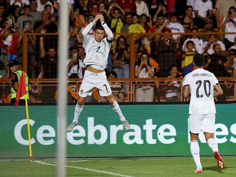 Ganan Portugal e Inglaterra en eliminatorias de Europa