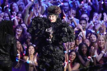 Triunfa Lady Gaga en los VMAS 2025