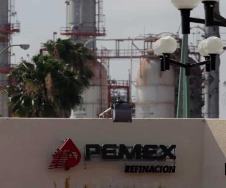 Mejora Moody´s calificación de Petróleos Mexicanos a ´B1´