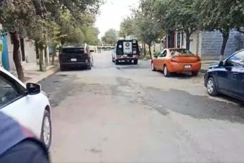 Atacan taller de bicicletas en El Carmen, muere 1 y hieren a otro