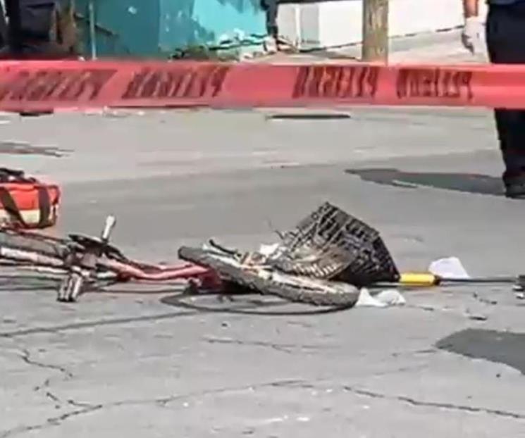 Fallece ciclista tras ser embestido por cami&oacute;n de personal