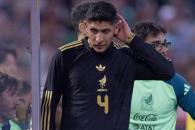 Edson Álvarez, a reserva de su club