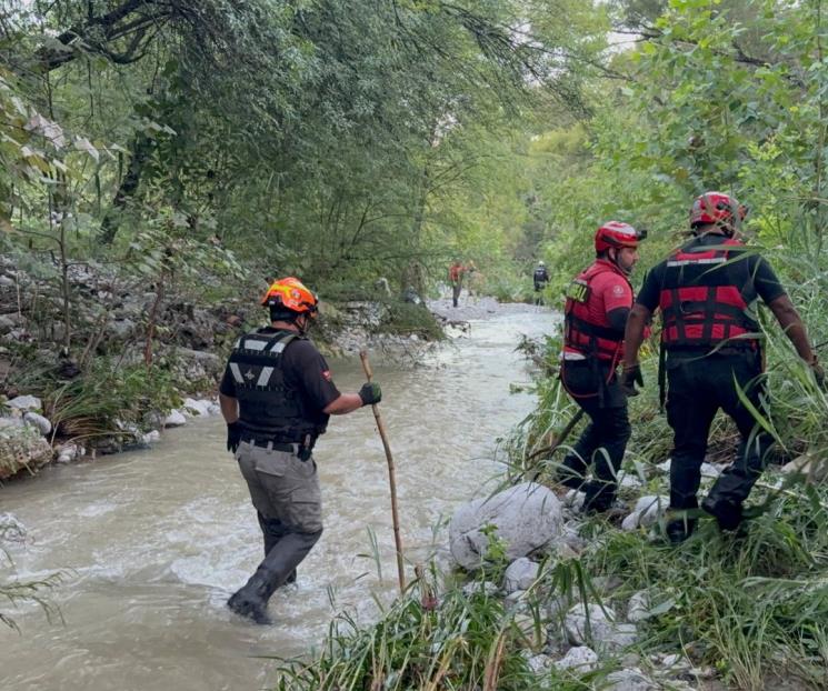 Hallan cuerpo de mujer arrastrada por la corriente