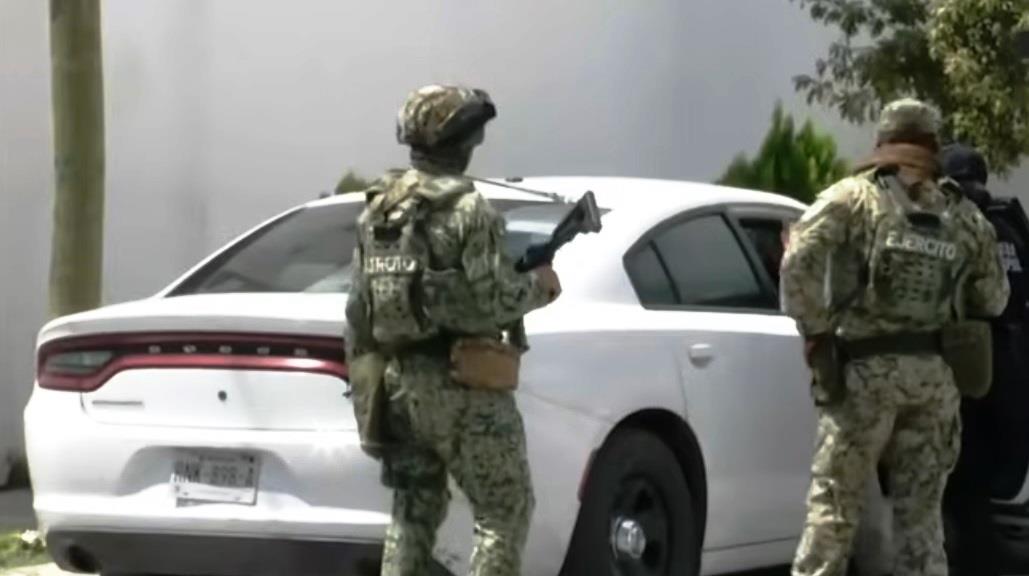 Ejecutan a hombre frente a su casa en Juárez Ejecutan a hombre frente a su casa en Juárez