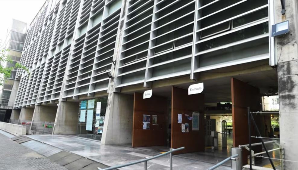 Trabajadores sindicalizados cierran la Biblioteca Vasconcelos