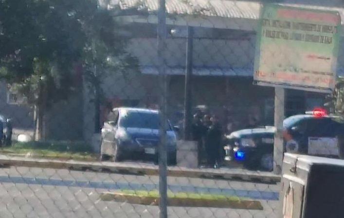 Balean a conductor de camioneta