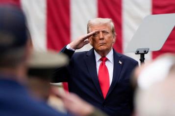 Rinde homenaje Trump a las víctimas del atentado del 11-S