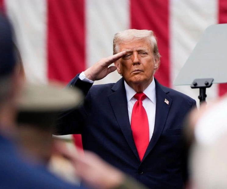 Rinde homenaje Trump a las víctimas del atentado del 11-S