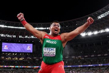 Logra mexicano Uziel Mu&ntilde;oz plata en Mundial de Atletismo 