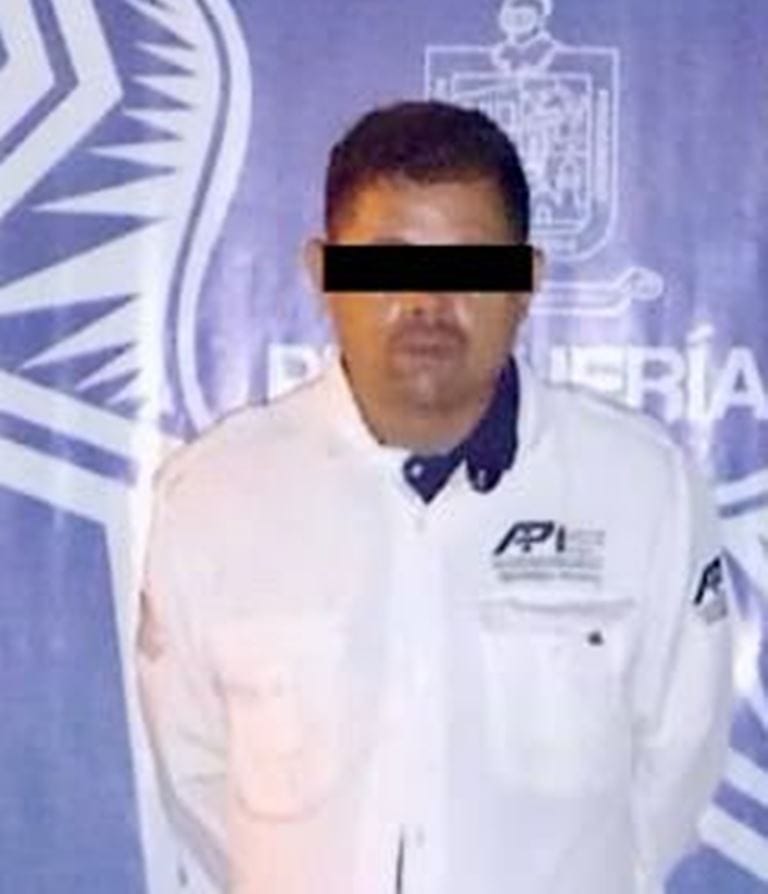 Como parte del Operativo Centinela y los patrullajes de prevención y vigilancia, la Secretaría de Seguridad Pública de Pesquería detuvo a una persona implicada en el robo de un vehículo.