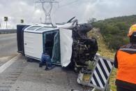 Vuelca camioneta en la Saltillo