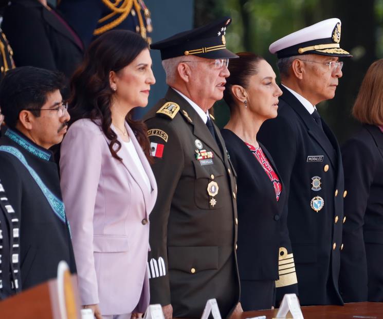 Kenia López destaca encuentro con Sheinbaum en ceremonia Kenia López destaca encuentro con Sheinbaum en ceremonia