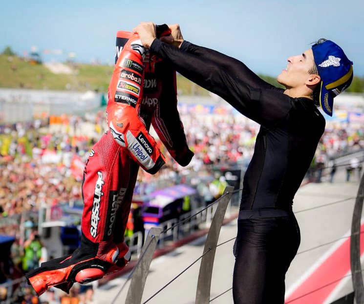 Gana Marc Márquez en San Marino
