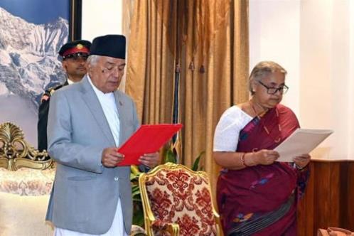 Levanta Nepal el toque de queda tras protestas