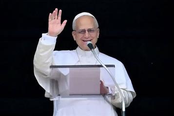 Celebran fieles cumplea&ntilde;os del papa Le&oacute;n XIV