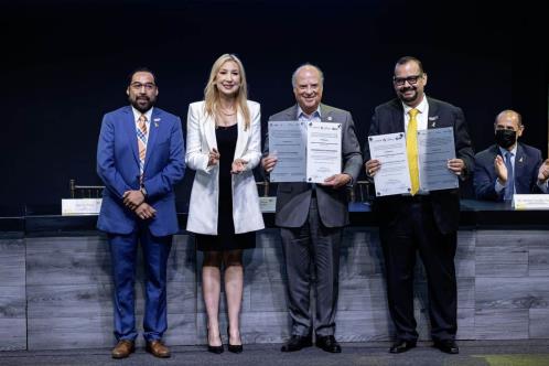 UDEM recibe distintivo como institución promotora de la salud