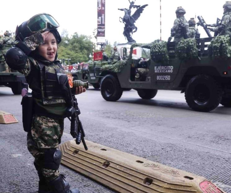 Menores y j&oacute;venes se inspiran en el papel militar