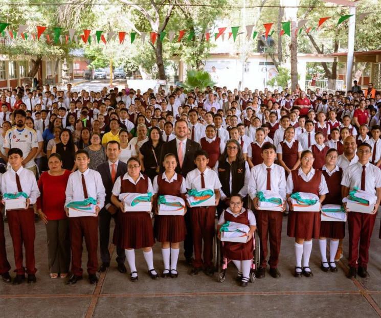 Entregará SE 201 mil 190 uniformes y útiles escolares Entregará SE 201 mil 190 uniformes y útiles escolares