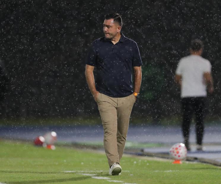 Frustra a  Pedro Mart&iacute;nez el 0-0 de Tigres Femenil 
