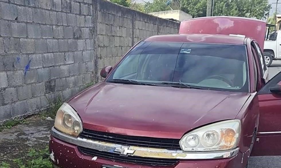 Secuestran a policía y a su esposa