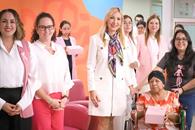 Realizan entrega de prótesis a mujeres