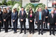 Realiza De la Garza guardia de honor  por aniversario de Monterrey