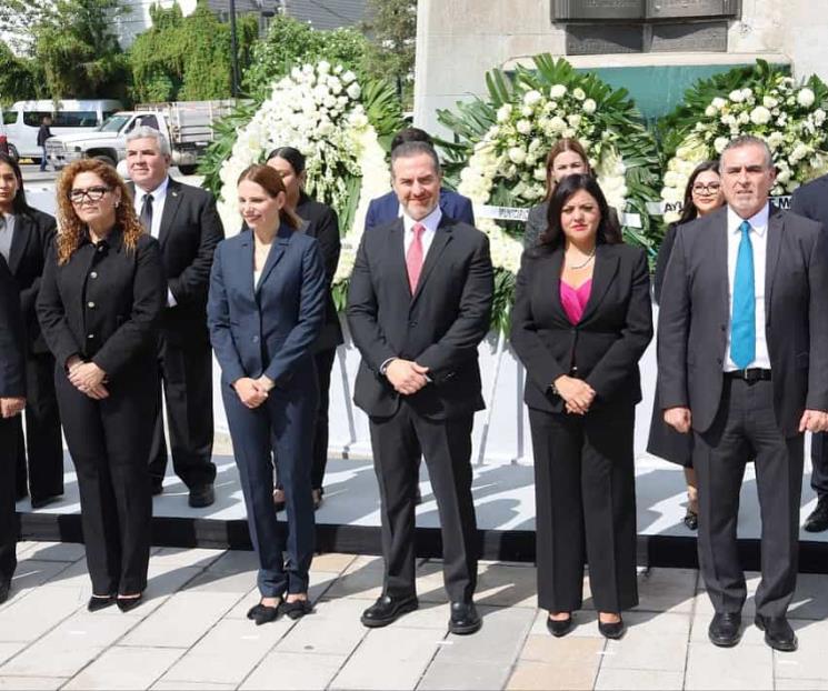 Realiza De la Garza guardia de honor por aniversario de Monterrey Realiza De la Garza guardia de honor por aniversario de Monterrey