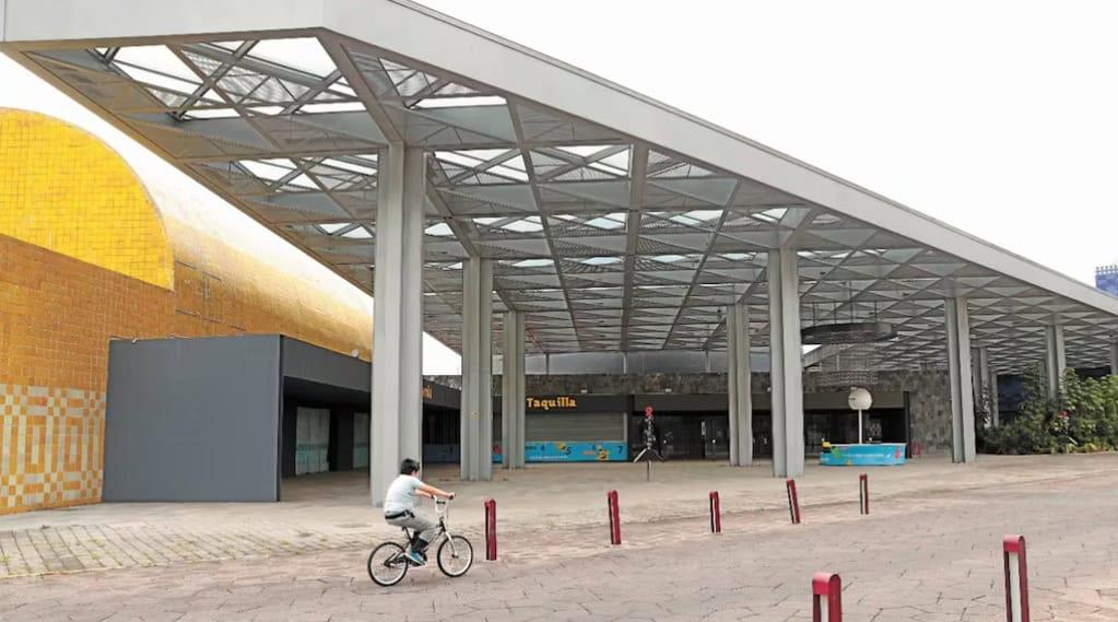 Consignan a Secretar&iacute;a de Cultura inmueble y terreno de Chapultepec