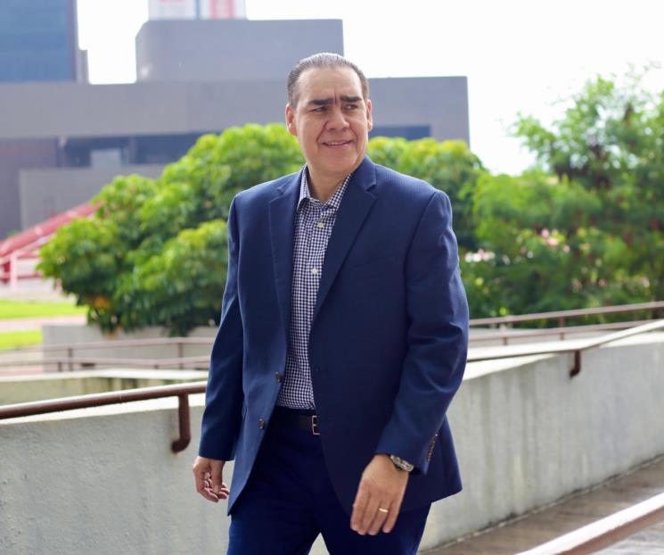 Buscan capacitaci&oacute;n para padres sobre uso seguro de redes sociales