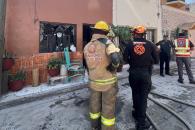 Deja explosión en vivienda tres lesionados