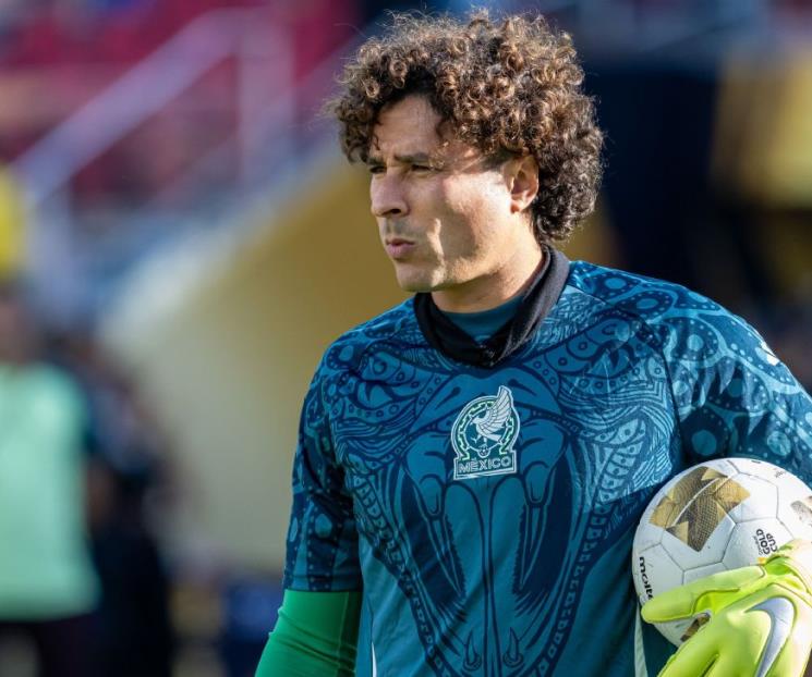Califican &acute;de pesadilla&acute; debut de Memo