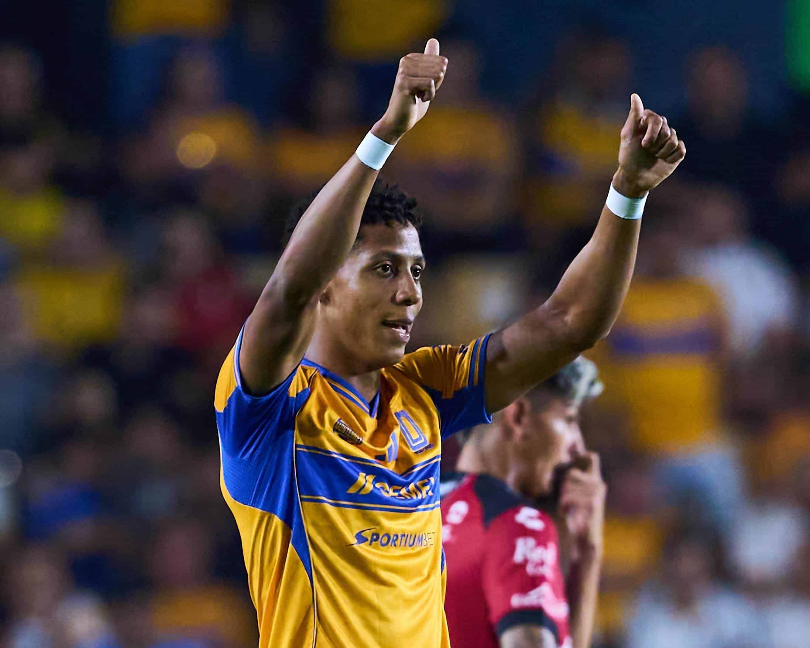 Ozziel Herrera hace el 1-0.