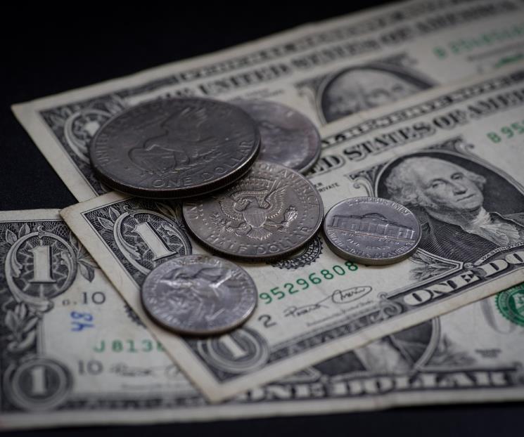 Peso cede terreno ante el billete verde Peso cede terreno ante el billete verde