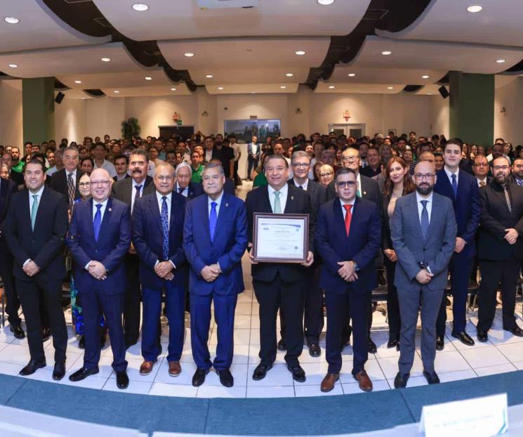 Acreditan programa de Ingeniería Mecatrónica Acreditan programa de Ingeniería Mecatrónica