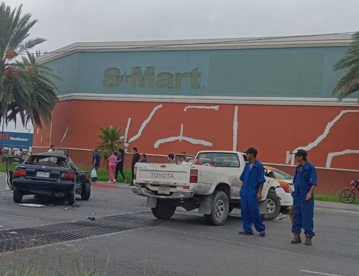 Luego de resultar lesionada en un choque, una menor que viajaba en un auto, falleci&oacute; ayer en el municipio de Guadalupe, en una cl&iacute;nica a donde tras lo sucedido la hab&iacute;a llevado su pap&aacute;.