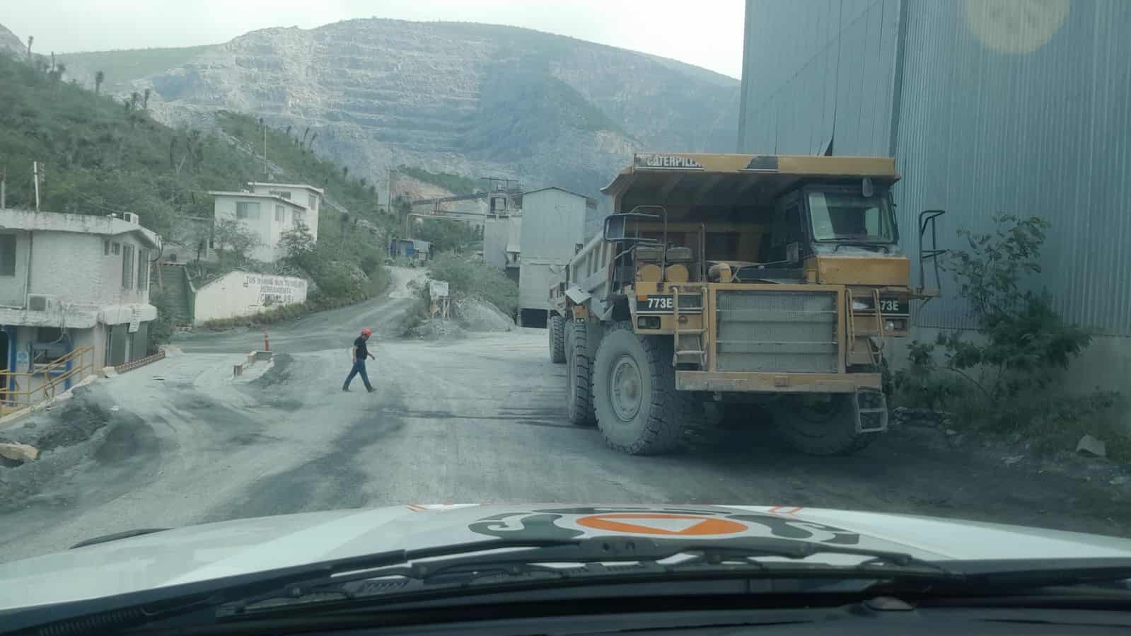 Un trabajador muri&oacute; luego de resultar lesionado en el t&oacute;rax, cuando se encontraba realizando arreglando en una m&aacute;quina bulldozer, ayer en una pedrera del municipio de Santa Catarina.