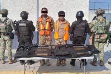 Caen sujetos con cuatro armas largas