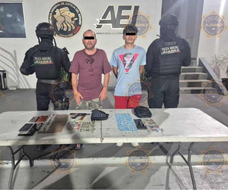 Detienen a dos hombres con armas