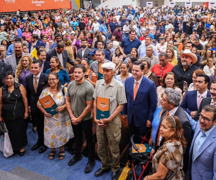 Rompen r&eacute;cord de entrega de testamentos